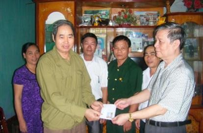 7月27日の戦没者・傷病軍人の日69周年 - ảnh 1