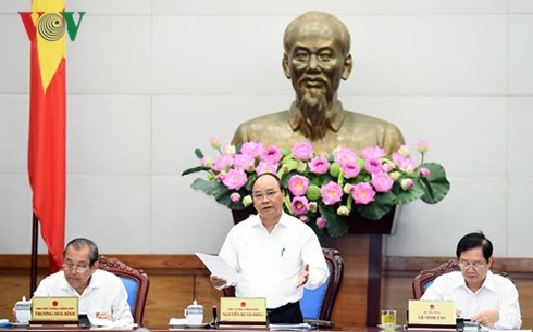 フック首相、行政改革実施状況の総括会議を主催 - ảnh 1