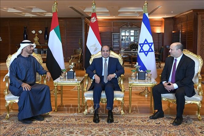 エジプト大統領、イスラエル首相・ＵＡＥ皇太子と会談＝関係筋 - ảnh 1