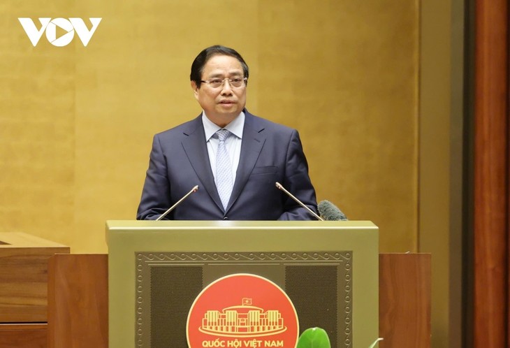 第14回党大会に提出される文書案、革新性・実行力・実現可能性備える - ảnh 1