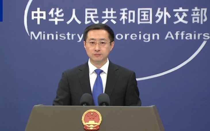 中国、ロシアへの武器供給を否定　ゼレンスキー氏の発言に反論 - ảnh 1