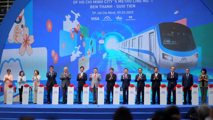 ベトナムと日本・韓国：文化交流とインフラ協力を通じた連携強化 - ảnh 4