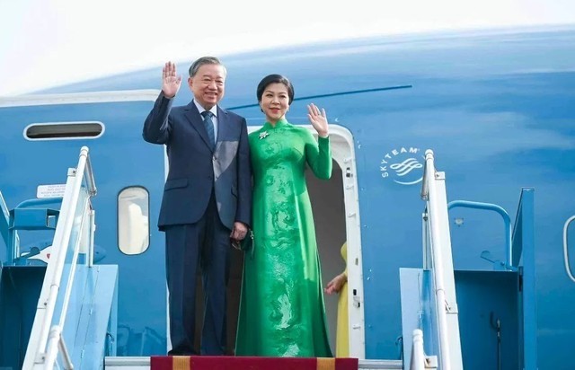 ベトナムのトー・ラム党書記長夫妻 韓国の国賓訪問へ出発 - ảnh 1