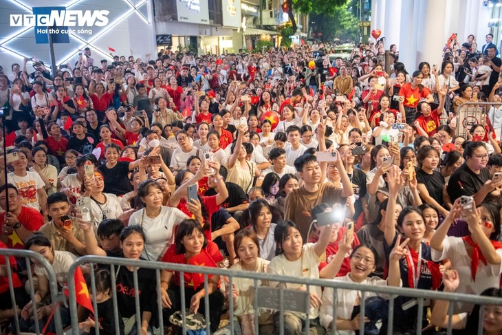 建国記念日 国民が誇りと喜びを胸に祝う - ảnh 1