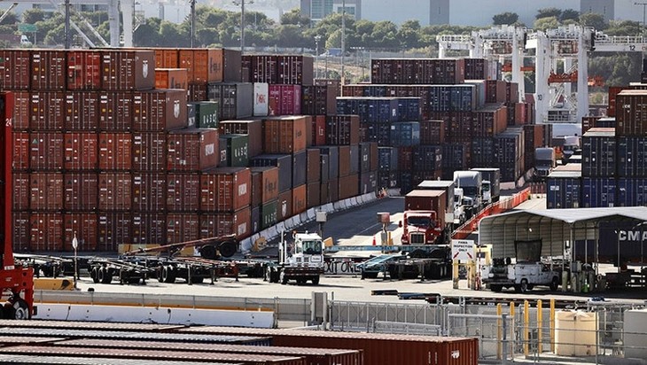 トランプ大統領、日本車関税引き下げの大統領令に署名 - ảnh 1