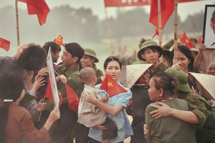 平和や自由にちなんだ曲 - ảnh 1