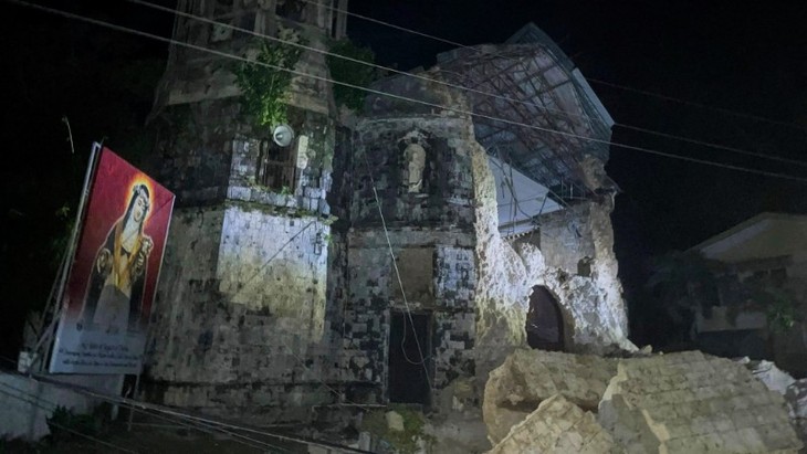 フィリピン・セブ島沖地震、死者60人超に 不明者捜索続く - ảnh 1