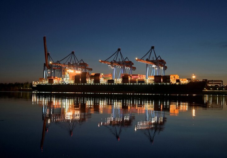 中国が再びドイツの最大の貿易相手に 輸入の増加で首位奪還 - ảnh 1