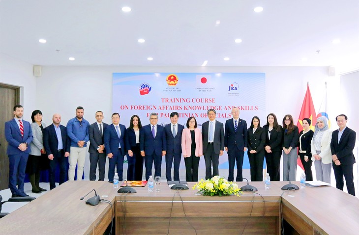 ベトナム外交学院とJICA、パレスチナ公務員向け外交研修を実施 - ảnh 1