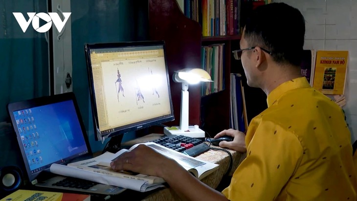 ベトナム・クメール人の伝統工芸 冠と仮面製作技術を訪ねて - ảnh 3