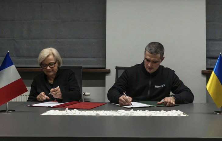 ウクライナとフランス、兵器共同生産で新たな進展 - ảnh 1