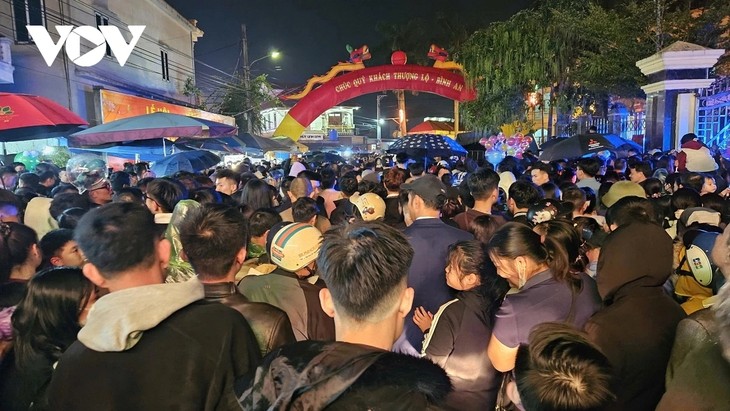 春のヴィエン市場祭り 伝統文化価値を発信 - ảnh 1