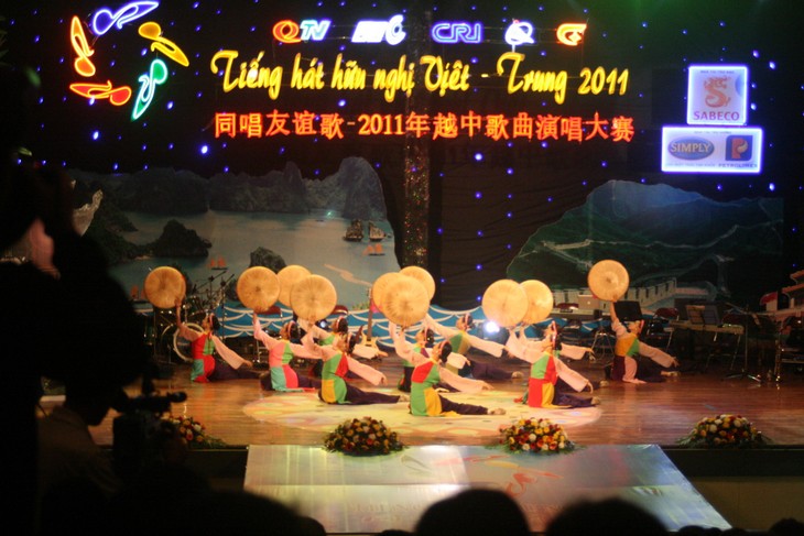 2011越中歌曲演唱大赛总决赛圆满结束 - ảnh 1