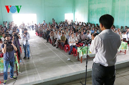 李山岛渔民反对中国将“海洋981”钻井平台定位在越南海域 - ảnh 1