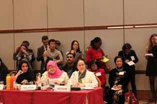 2014年全球妇女峰会记者会在巴黎举行 - ảnh 1