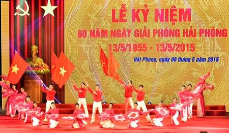 海防市举行解放60周年纪念大会 - ảnh 1