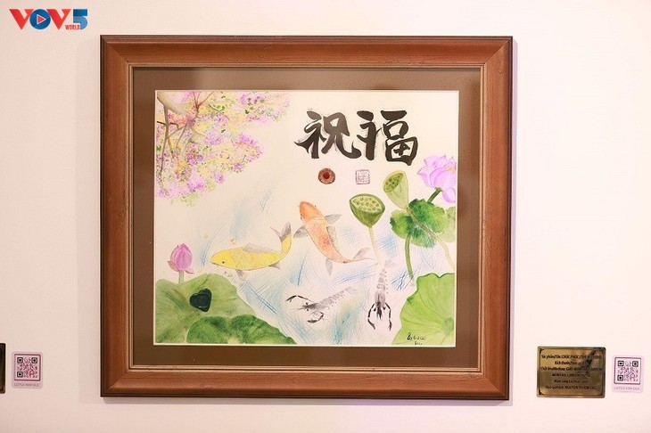 展现莲花纯洁美的美术展 - ảnh 17