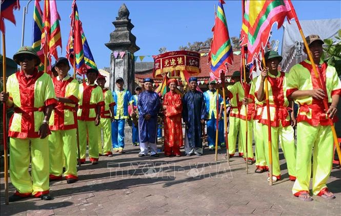 保护沿海地区居民特色文化 - ảnh 1