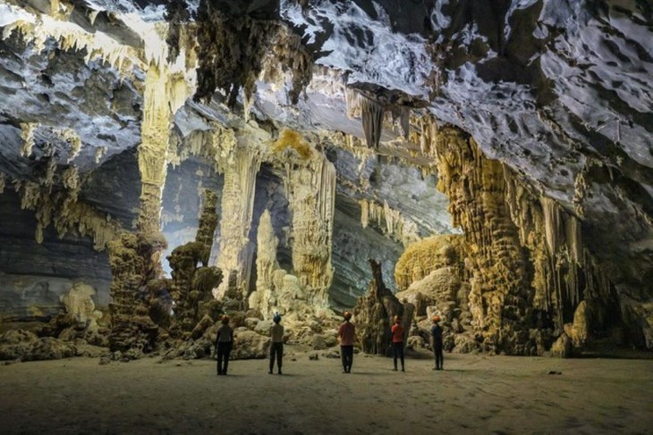 新化村，从广平省洪涝区跃身成为世界最好的旅游村 - ảnh 1