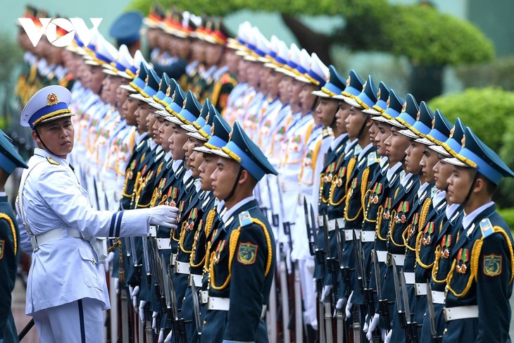 越南国家主席苏林主持仪式，欢迎俄罗斯总统普京访问越南 - ảnh 7