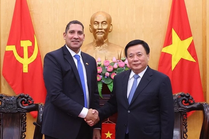 越南与瑞典推动行政政策研究和公共治理领域的合作 - ảnh 1