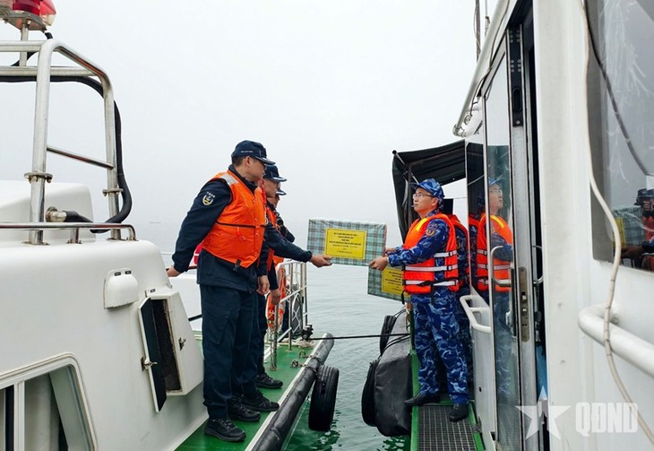 越中海警在北部湾北部海域进行联合巡逻 - ảnh 1