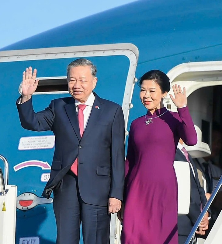 苏林开始对哈萨克斯坦进行国事访问 - ảnh 1