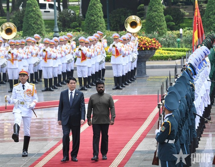 国家主席梁强举行仪式欢迎斯里兰卡总统访问越南 - ảnh 2