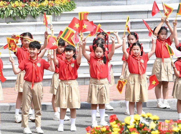 国家主席梁强举行仪式欢迎斯里兰卡总统访问越南 - ảnh 5