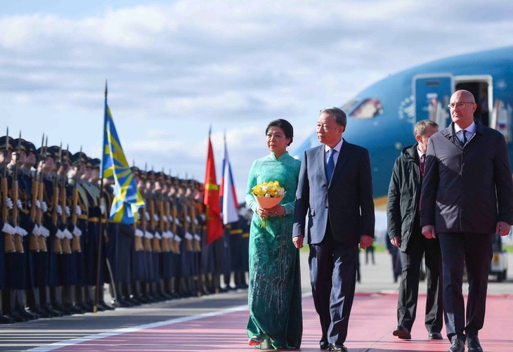 苏林抵达莫斯科开始对俄罗斯正式访问 - ảnh 2