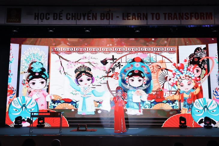 “汉语桥”——沟通语言   传播越中友谊 - ảnh 13