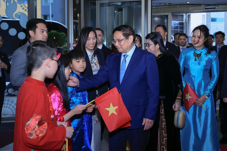 范明政开始对爱沙尼亚进行正式访问 - ảnh 2