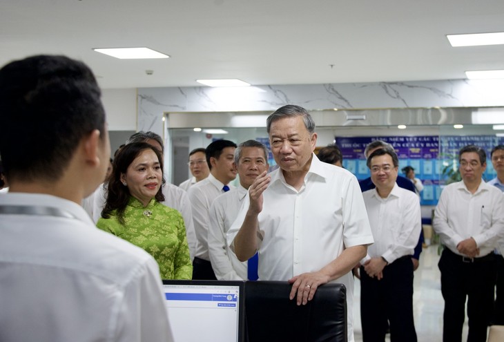 苏林实地考察胡志明市两级地方政府模式 - ảnh 1