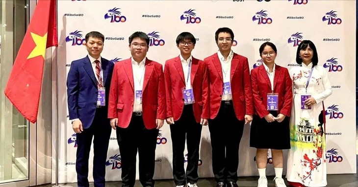 越南在2025年国际生物奥林匹克竞赛跻身前十强 - ảnh 1