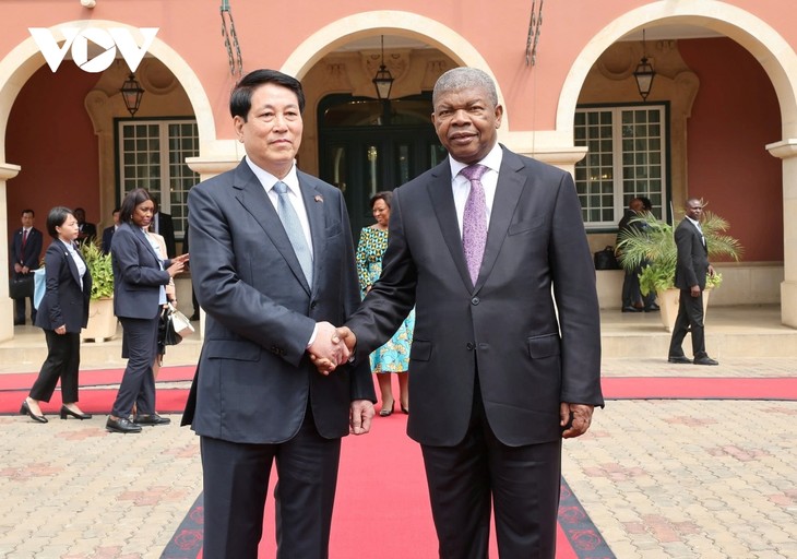 梁强对安哥拉进行国事访问的欢迎仪式隆重举行 - ảnh 5