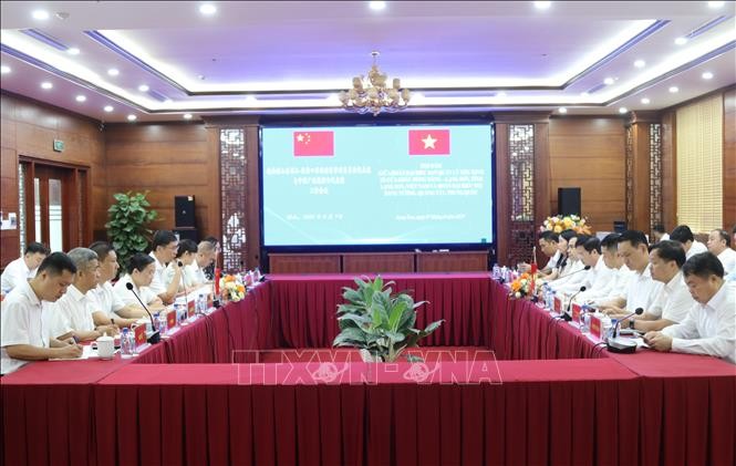 越南谅山与中国广西商讨进出口货物交接方式 - ảnh 1