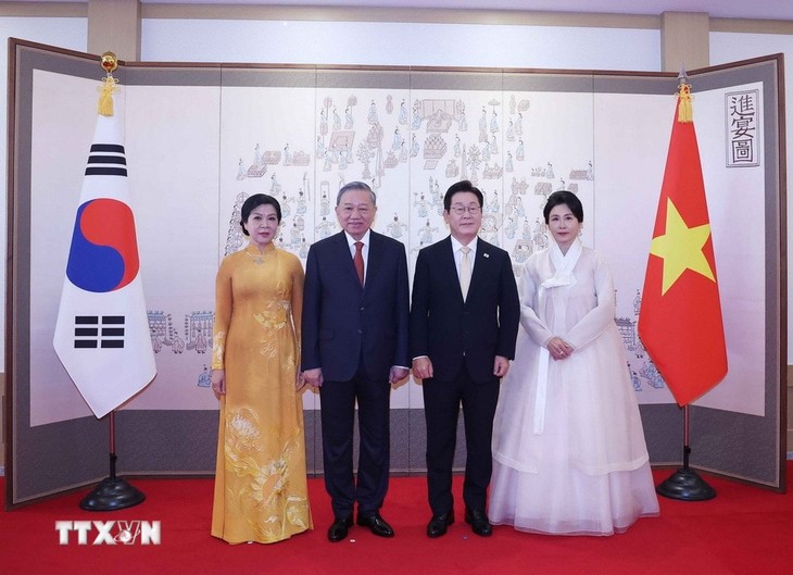 组图：韩国总统李在明为苏林总书记举行隆重欢迎仪式 - ảnh 4
