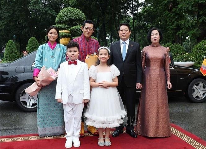梁强主席主持仪式，欢迎不丹国王与王后对越南进行国事访问 - ảnh 3