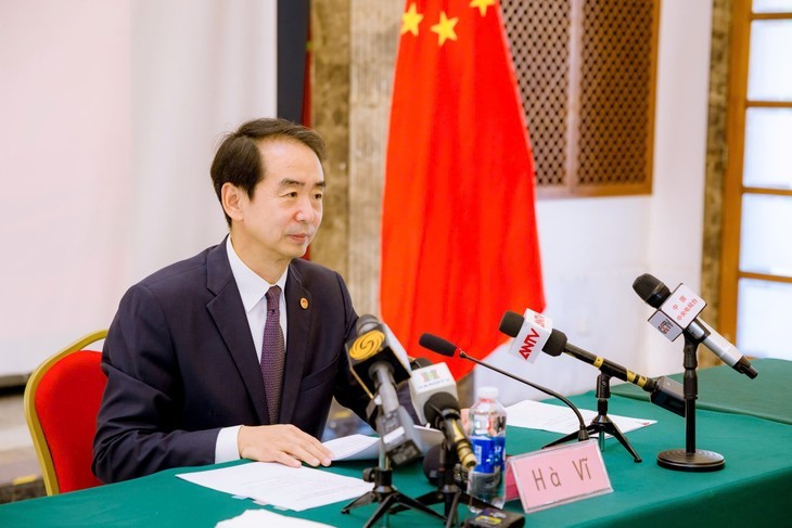 中国驻越大使：赵乐际委员长访越充分体现中国对越南的大力支持和深厚情谊 - ảnh 1