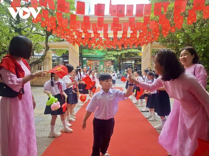 特别开学典礼连接全国师生 - ảnh 1