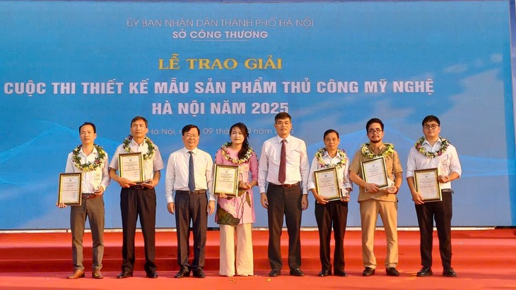 2025年河内国际手工艺品和礼品展开幕 - ảnh 1