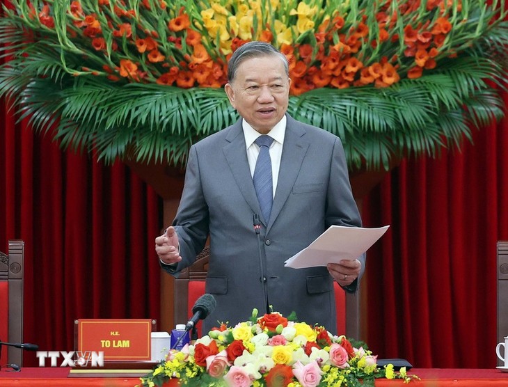 苏林会见出席第七次越南学国际研讨会的代表 - ảnh 2