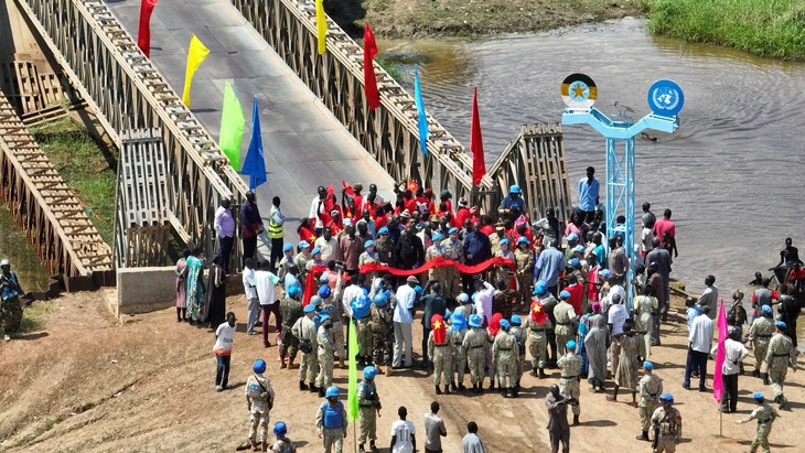 越南工兵部队修复南苏丹重要交通设施 - ảnh 2