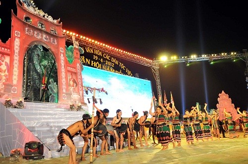 Pesta Kebudayaan Etnis-Etnis Vietnam tahun 2012 - ảnh 8