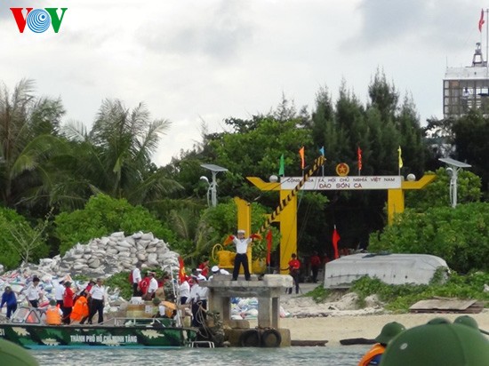 Mengunjungi pulau Son Ca - pulau 4 