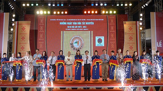 Hari-hari kebudayaan Tay Nguyen di Hanoi kali ke-2 - ảnh 1