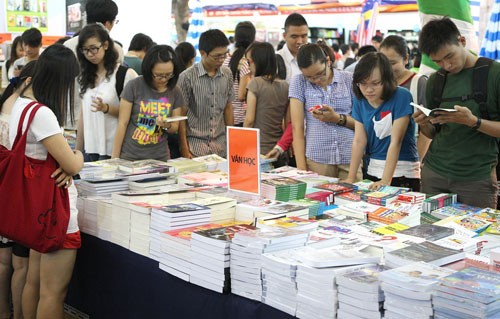 Pekan raya pameran buku internasional - pesta ilmu pengetahuan - ảnh 2