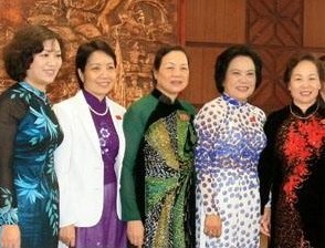 Aktivitas peringatan ultah ke-82 Hari Berdirinya Federasi Wanita Vietnam 20 Oktober - ảnh 2