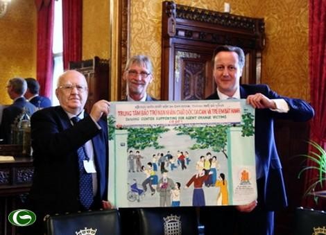 Korban agent oranye Vietnam berterimakasih kepada PM Inggris, David Cameron - ảnh 1