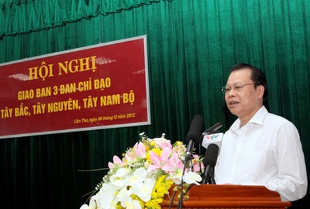 Konferensi briefing Badan-badan Pengarahan daerah Tay Bac, Tay Nguyen dan Nam Bo Barat - ảnh 1